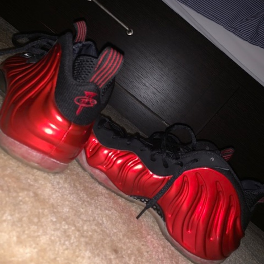 Nike Air Foamposite One University Red
